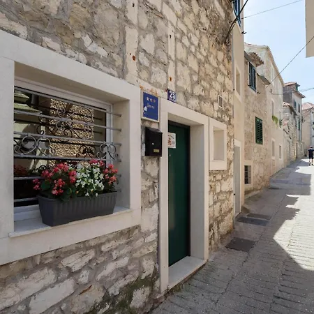 Semesterbostad Beautiful In With Kitchen