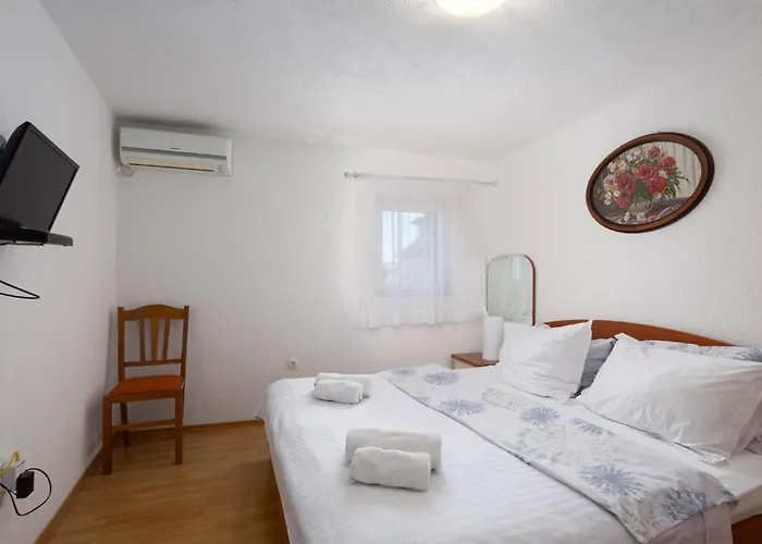 Beautiful In With Kitchen