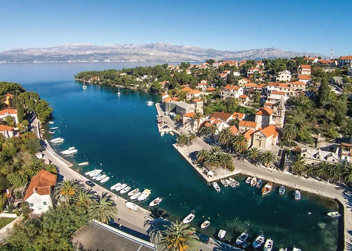 Beautiful In With Kitchen Feriehus *