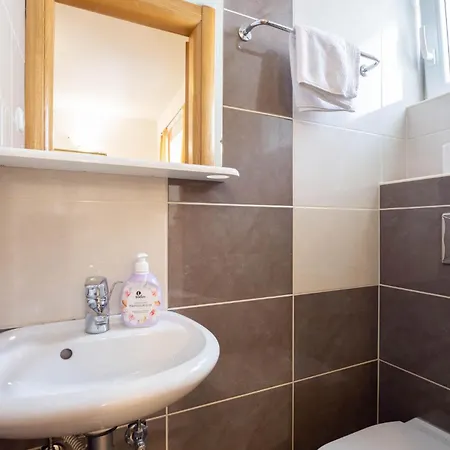 4 Bedroom Front In 度假居 斯普利特